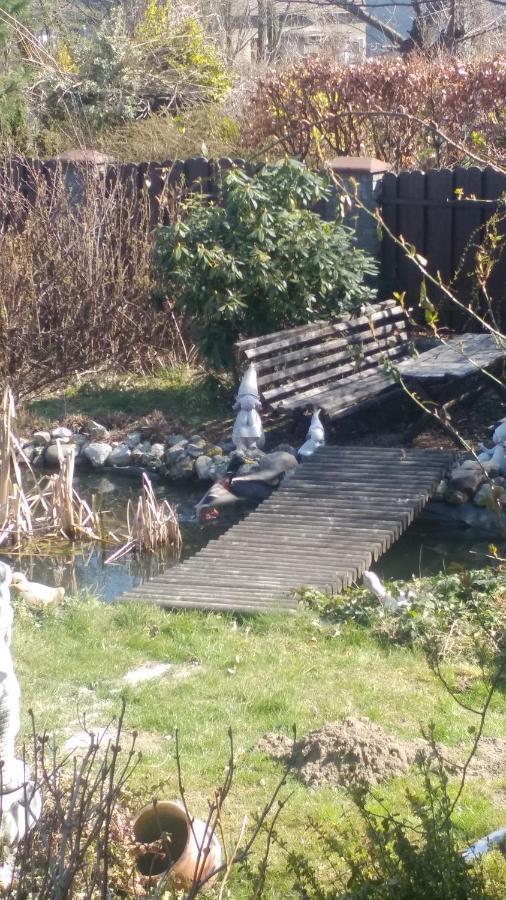 Pokoj W Domu Z Duzym Ogrodem Krakau Buitenkant foto